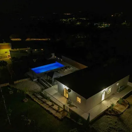 Casa Emella Luxury וילה *