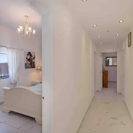 Casa Emella Luxury וילה אלבופיירה