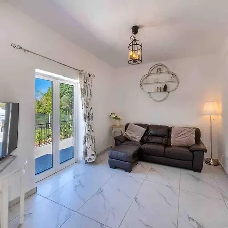 Casa Emella Luxury Vila