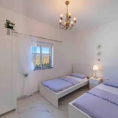 别墅 Casa Emella Luxury *